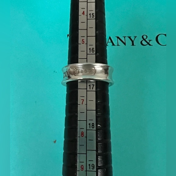 🔴Authentic TIFFANY & CO Sterling Silver  1837 Wide Band / Ring🔴 - Picture 9 of 10